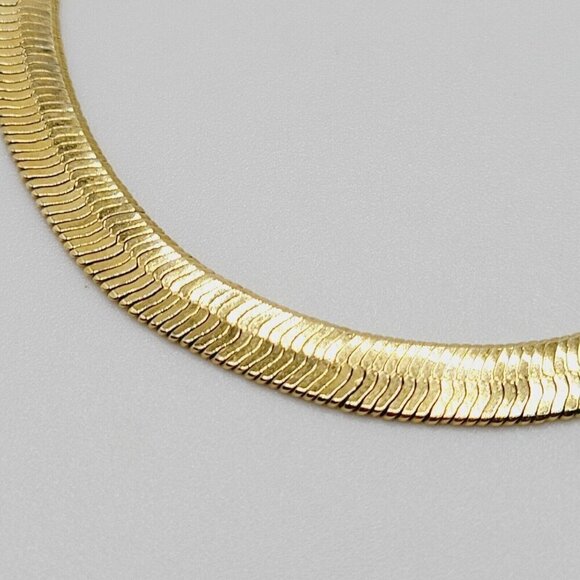 Gold Tone 5mm Herringbone Chain Bracelet Signed Compatibles Hypo-Allergenic 7.25 - Picture 3 of 7